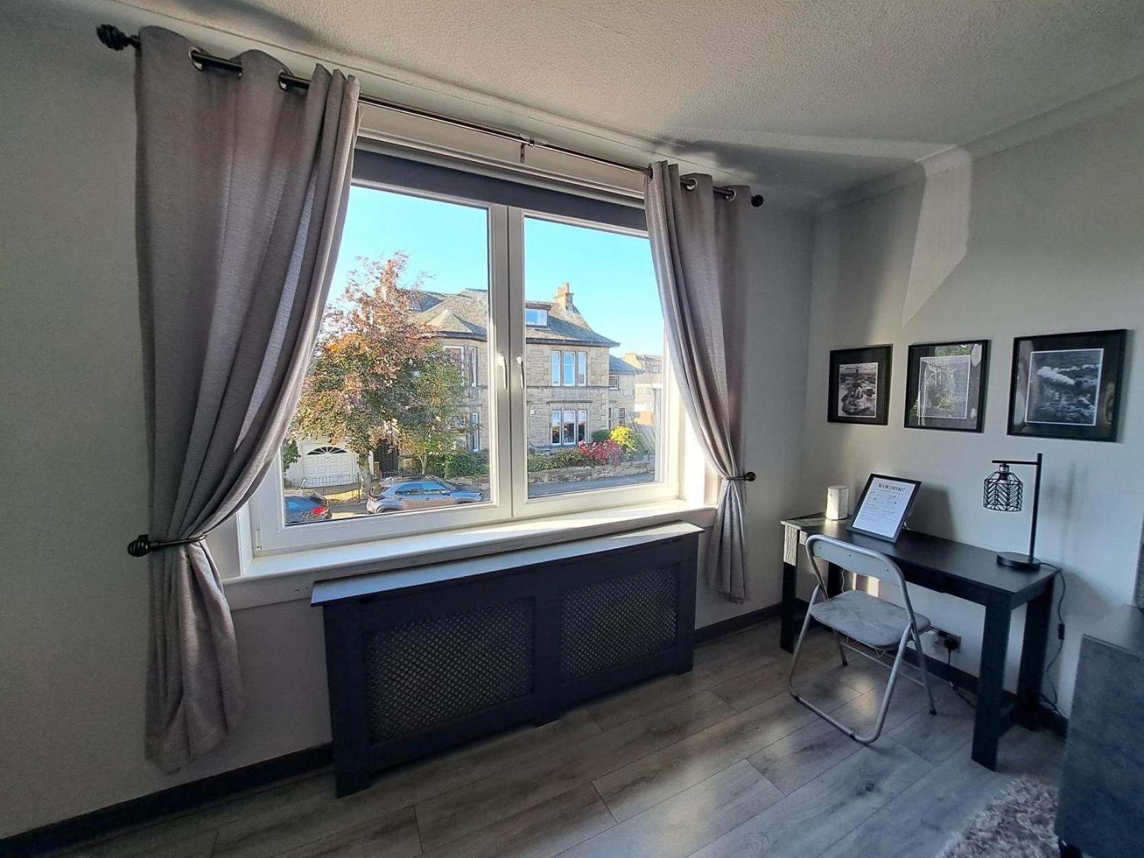 Glasgow Apartment Close To The Airport Renfrew Eksteriør billede