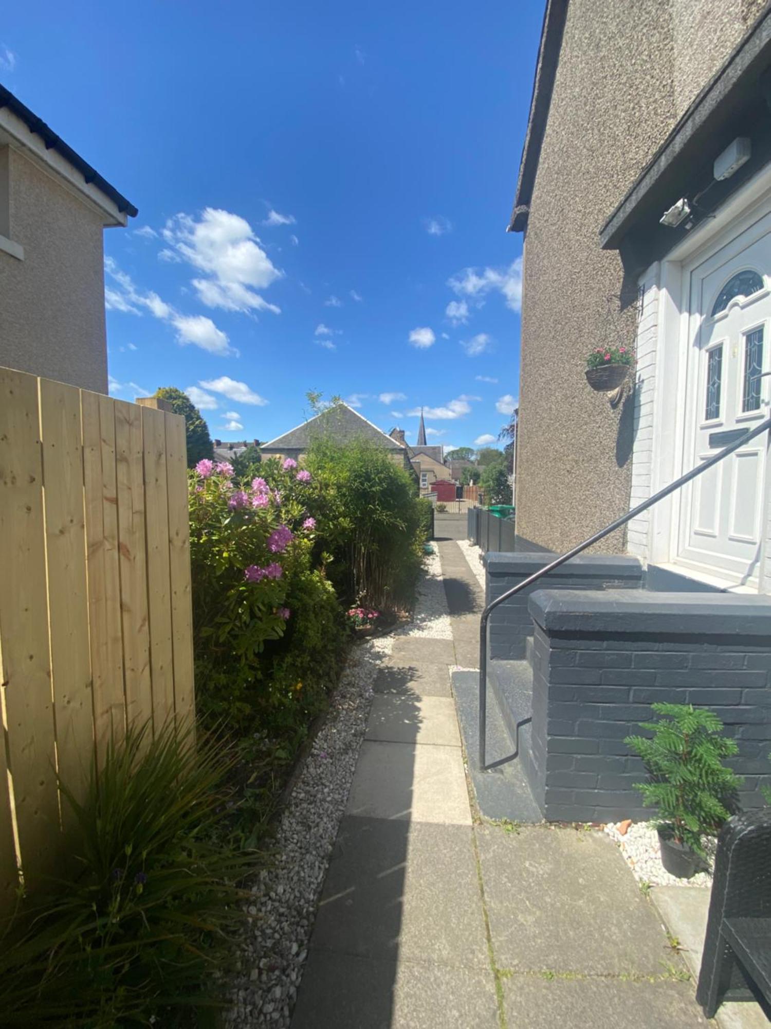 Glasgow Apartment Close To The Airport Renfrew Eksteriør billede